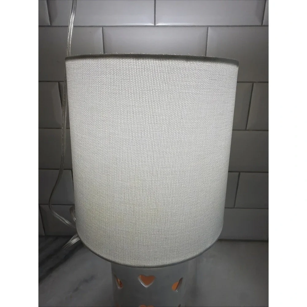 Ceramic Heart Cutout White Lamp With 3way Switch And Bottom Night Llght